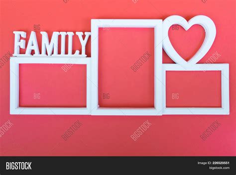 Details 100 family photo frame background - Abzlocal.mx