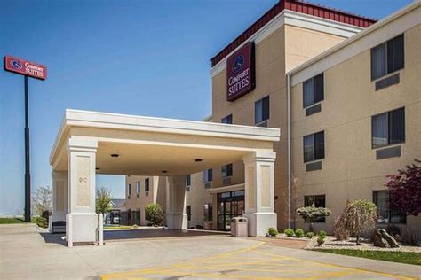 COMFORT SUITES BLOOMINGTON I-55 AND I-74 $94 ($̶1̶2̶3̶) - Updated 2023 Prices & Hotel Reviews - IL