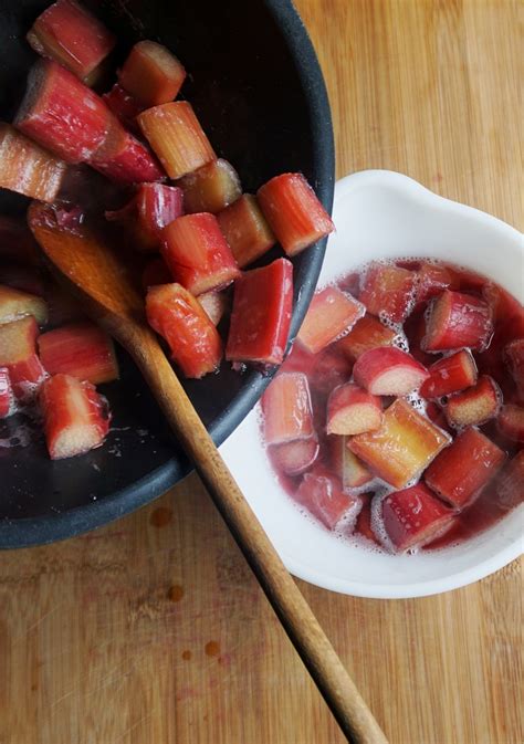 Our Favorite Rhubarb Sauce Recipe - New England Today