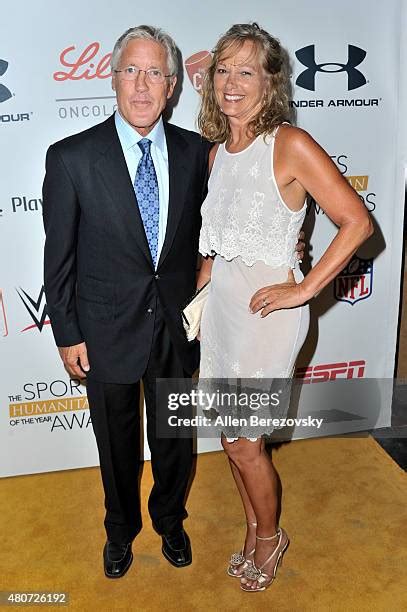 19 Pete Carroll Wife Stock Photos, High-Res Pictures, and Images ...