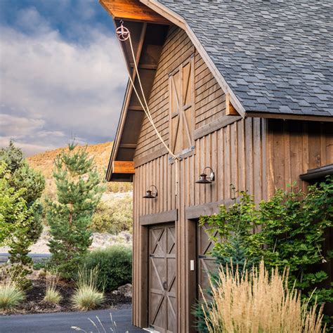 Barn Garage | Houzz