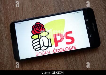 Logo of the French Socialist party - Parti socialiste PS Stock Photo - Alamy