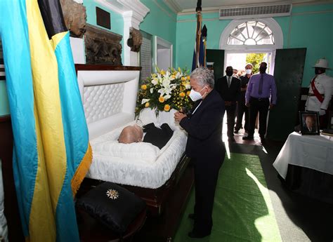 Glenys Hanna Martin, MP, bids farewell to her father, the late the Most Hon. Arthur Dion Hanna ...