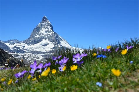 Best Time To Visit Switzerland In 2021 - Avoid Crowds