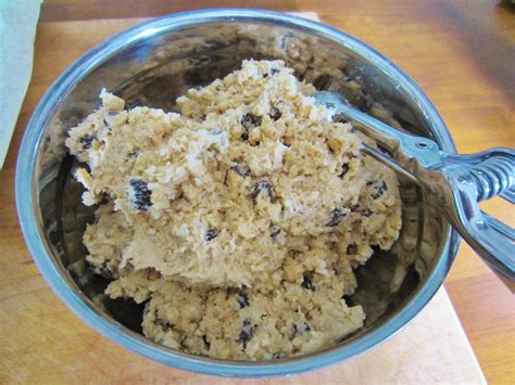 Yummy, Mummy !: Raisin Spice Cookies