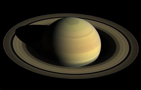 10 Stunning Discoveries About Saturn From the Cassini Mission