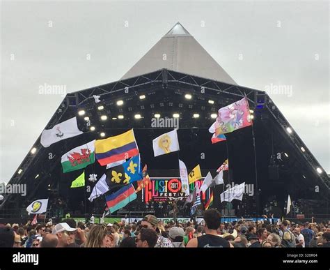 Pyramid stage at Glastonbury Festival Stock Photo - Alamy