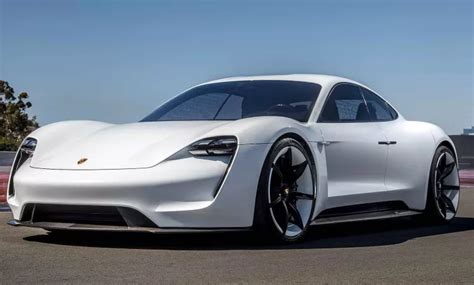 More than 20,000 prospective buyers for Porsche Taycan | Electric Hunter