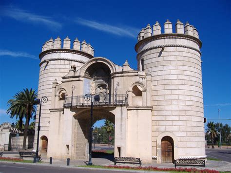 Puerta Palmas in Badajoz, Spain image - Free stock photo - Public Domain photo - CC0 Images