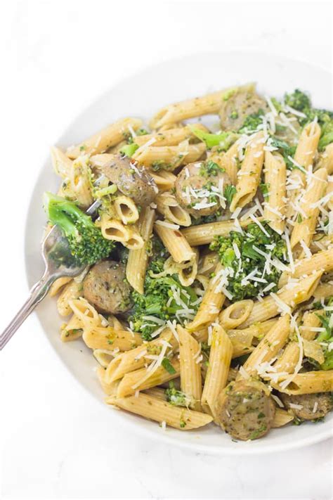 Broccoli Pesto Penne with Chicken Sausage {Pantry Staple Meal}