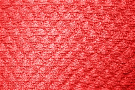 Red Diamond Patterned Blanket Close Up Texture – Photos Public Domain