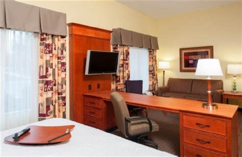 Hampton Inn & Suites Grand Rapids-Airport 28th St | Convenient Park ...