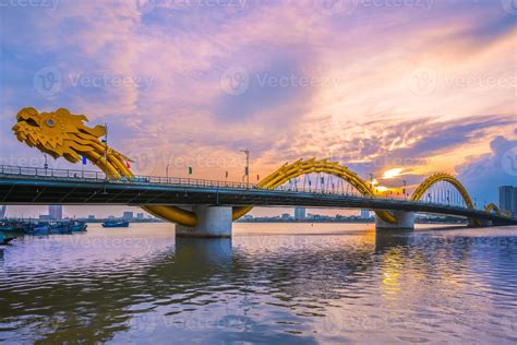 Dragon Bridge over Han river in Da Nang, Vietnam 2557438 Stock Photo at ...