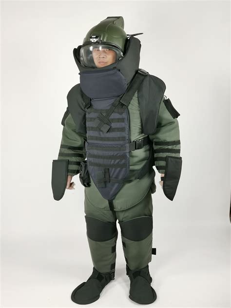 Highest level of protection EOD Bomb disposal suit
