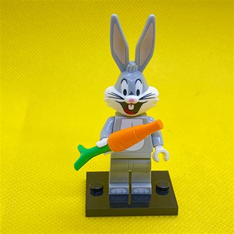 LEGO Looney Tunes Minifigure - Bugs Bunny - Brick Land