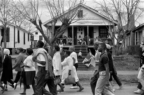 These Iconic Photos Of The 1965 Selma March Give A Powerful Glimpse Of ...