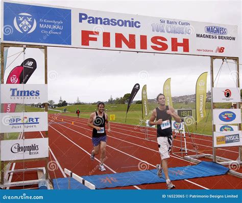 Marathon Runner Finish Line Editorial Image - Image: 16523065