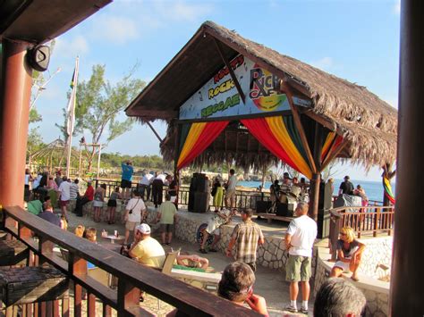 Best Beach Bars – Rick’s Cafe, Negril, Jamaica | Wallpaper view