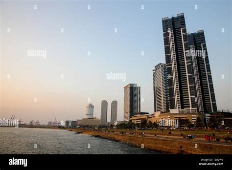 Galle face beach hi-res stock photography and images - Alamy