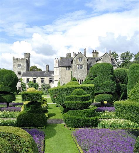 The Best Elizabethan Houses in England - Visit European Castles