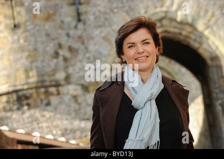 Jane Hill, BBC news journalist, on College Green, Westminster reporting ...