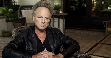 Lindsey Buckingham, ex-Fleetwood Mac member, to play in Knoxville