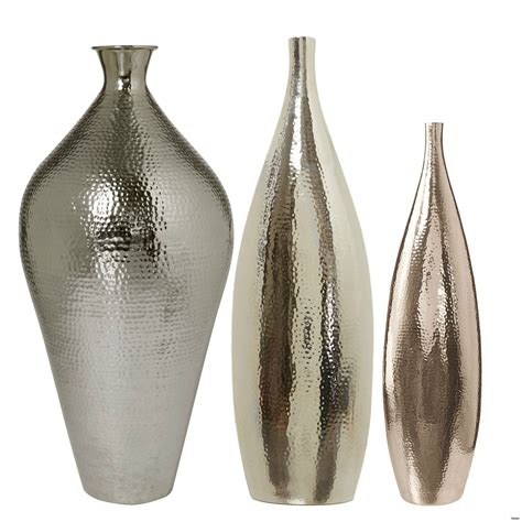 Cool Spray Paint Ideas That Will Save You A Ton Of Money: Can You Spray Paint Glass Vases Gold