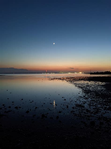 Lee-On-Solent: Met up with friends and had this beautiful view : r ...