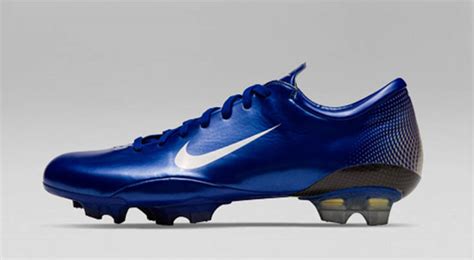 In Detail - Nike Mercurial Vapor III 2006 Football Boots - Footy Headlines