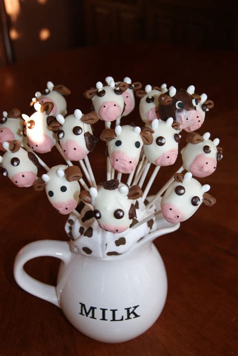 Cow Cakes – Decoration Ideas | Little Birthday Cakes