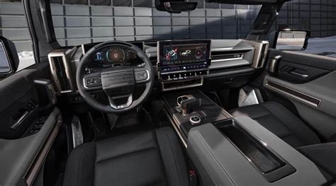 First Look: 2024 GMC Hummer SUV - The Detroit Bureau