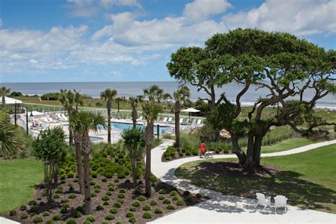 Why the Holiday Inn Resort Jekyll Island Should Be at the Top of your List