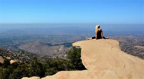 Potato Chip Rock Hike: San Diego's Incredible Instagram Op