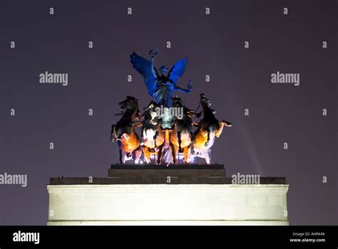 Wellington Arch, London Stock Photo - Alamy