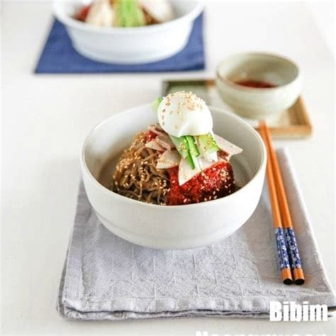 Bibim Naengmyeon (Korean Spicy Cold Noodles) - My Korean Kitchen