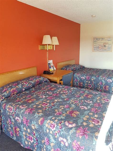 REGENCY INN & SUITES (Bay City, TX) - foto's en reviews - Tripadvisor