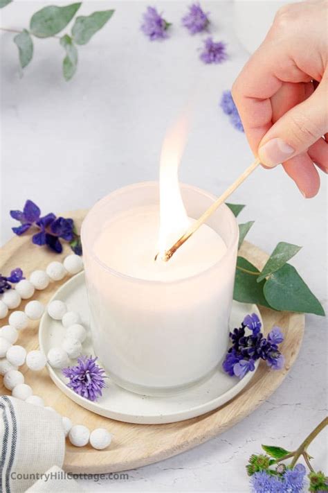 Stress Relief Candle Recipe {With 8 Calming Candle Scents}