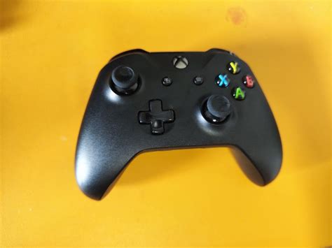 Xbox One S Wireless Controller - Black with receiver, Video Gaming ...