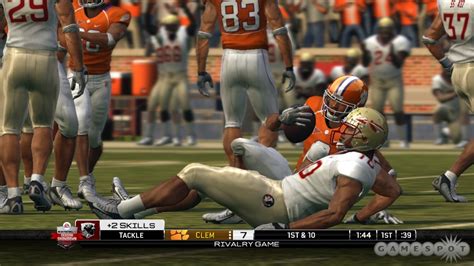 NCAA Football 10 Hands-On - GameSpot