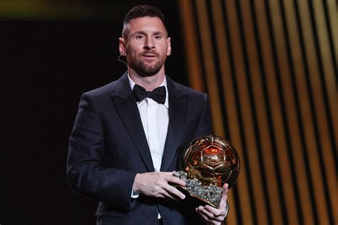 Lionel Messi wins the Ballon d'Or! | LeaguesCup.com