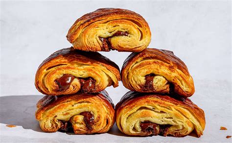 Best Croissant Recipe - Bakingo Blog