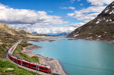 33 Via Albula/Bernina • Long distance hiking trail » Experience Graubünden