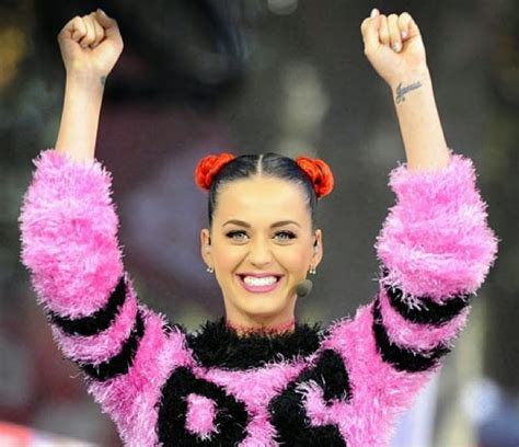 24 Hour Ticket Sales Blog: Katy Perry's Crush on Oklahoma Sooner QB ...