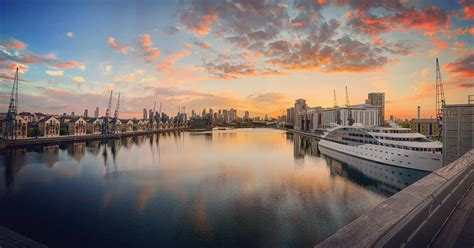 Royal Docks, London, UK : r/pics