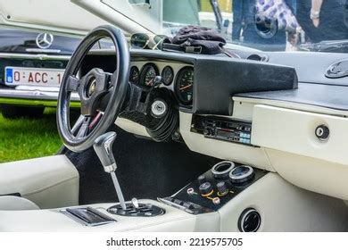 12 Lamborghini Countach Interior Images, Stock Photos & Vectors | Shutterstock