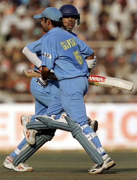 Gautam Gambhir and Rahul Dravid scored centuries to take India to 285 ...