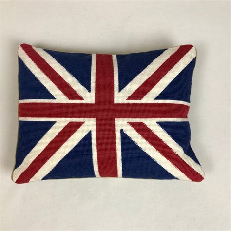 Union Jack Flag Needlepoint Pillow – English Traditions