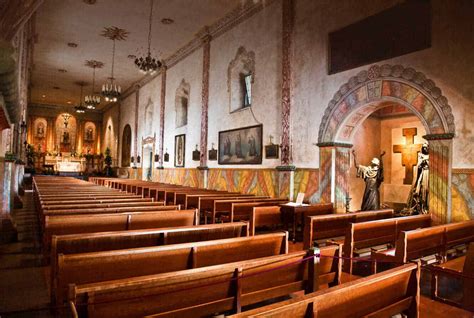 Santa Barbara, California: The Santa Barbara Mission - The Catholic Travel Guide