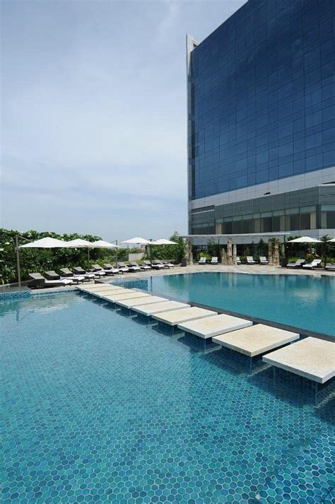 Hyatt Regency Chennai Pool: Pictures & Reviews - Tripadvisor