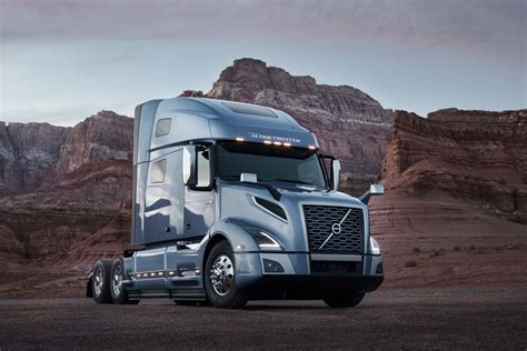 Volvo VNL 760 - Long-Haul Sleeper Semi Truck | TEC Equipment